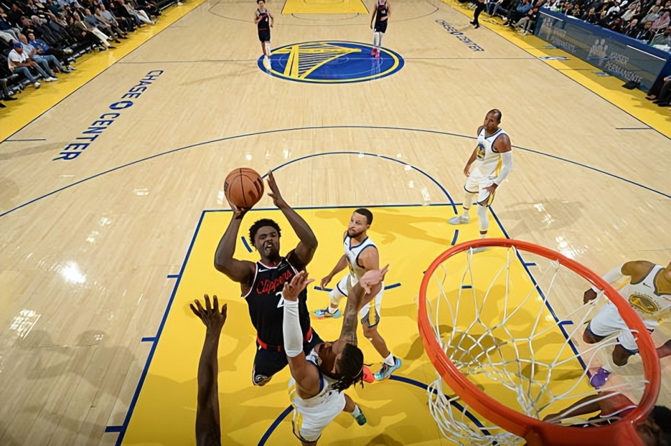 而且他的传 而且他的传